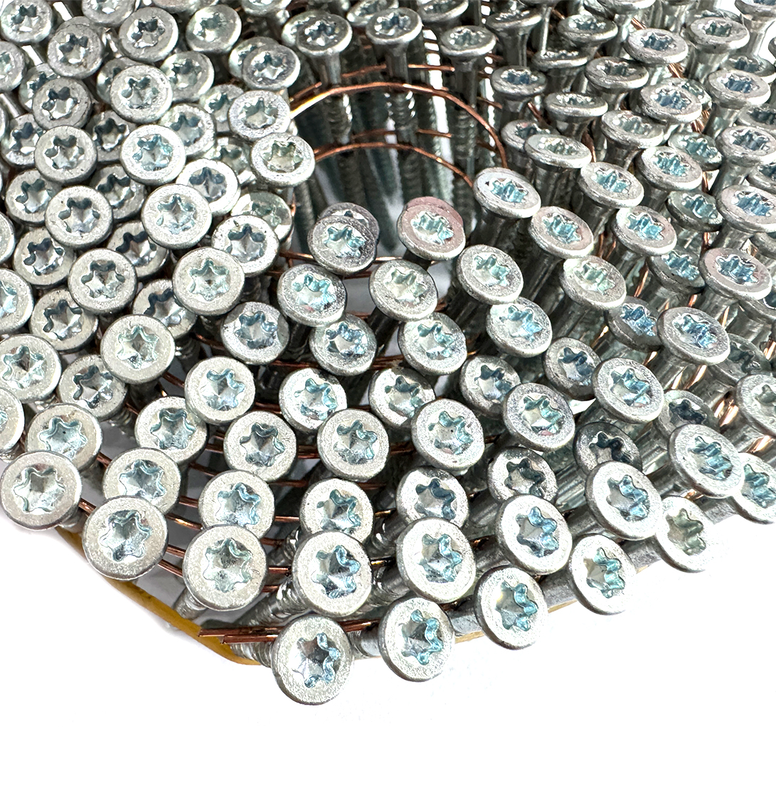 Primo piano delle viti per chiodi con testa Torx